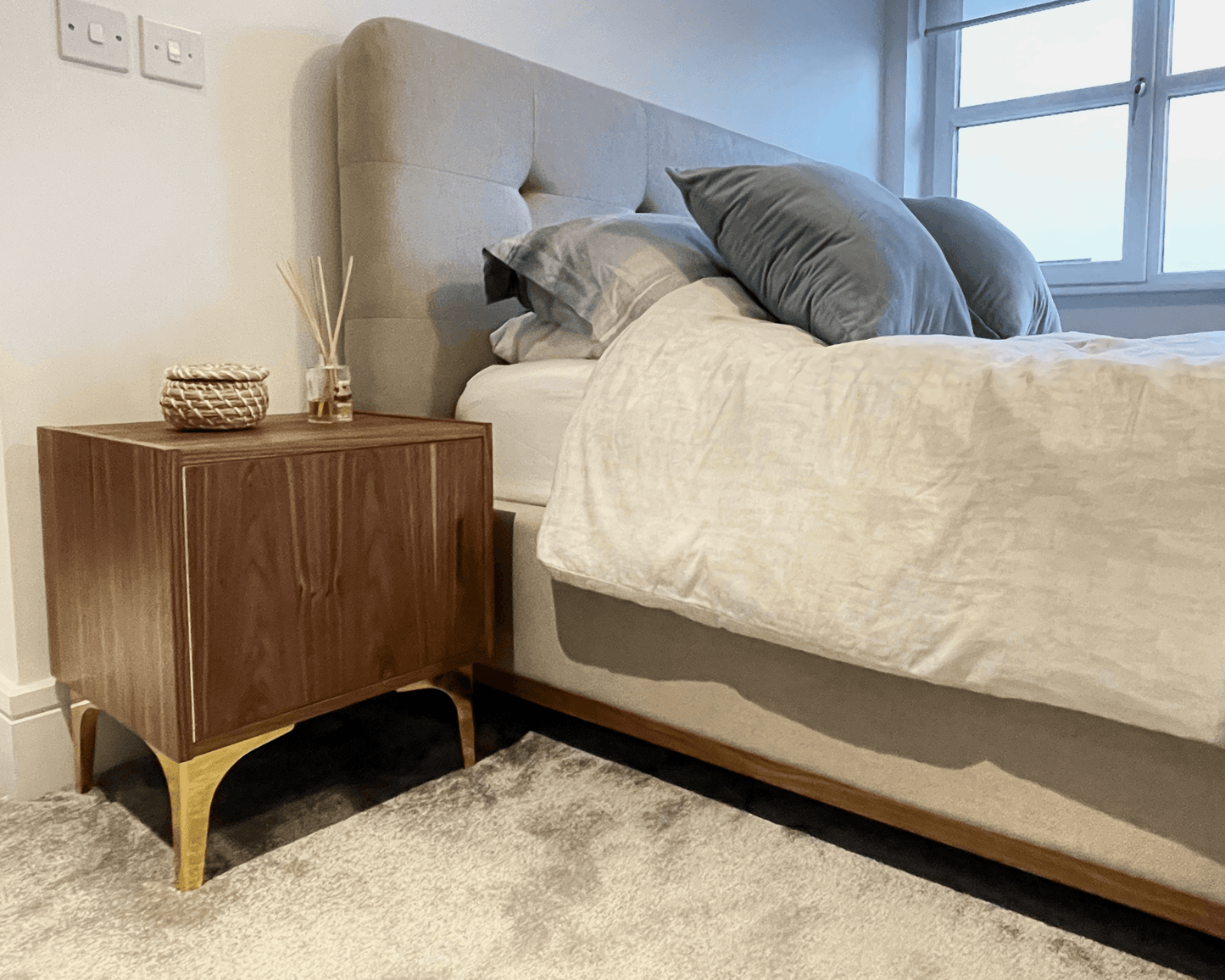 Mid Century Style Walnut Bedside table - Supramobili